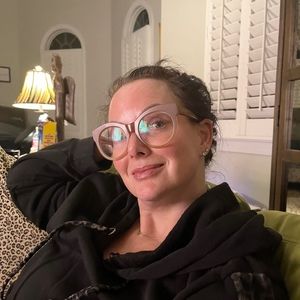 Meet your Posher, Shawna